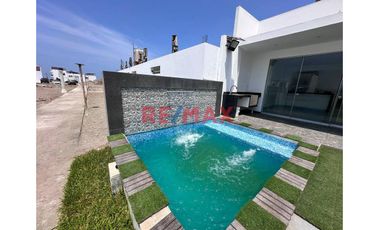 Cerro Azul - Venta De Casa De Playa
