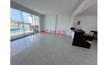 Cerro Azul - Venta De Casa De Playa