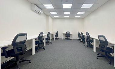 Open plan office space for 10 persons in Regus Colours Town Center