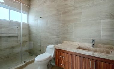 CASA EN VENTA EN FRACCIONAMIENTO LOMAS DE COCOYOC, MORELOS