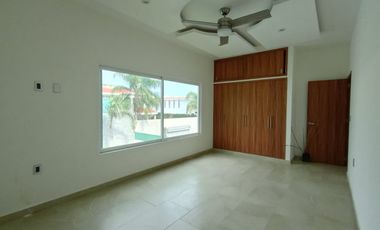 CASA EN VENTA EN FRACCIONAMIENTO LOMAS DE COCOYOC, MORELOS