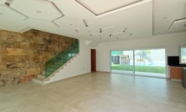 CASA EN VENTA EN FRACCIONAMIENTO LOMAS DE COCOYOC, MORELOS