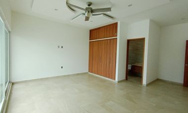 CASA EN VENTA EN FRACCIONAMIENTO LOMAS DE COCOYOC, MORELOS