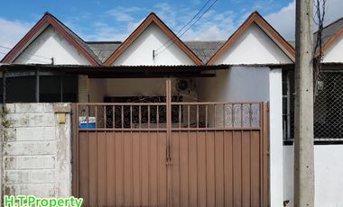 CH236-Lovely townhouse for sell with tenant in Sanklang area close to Payap University and Central Festival 15 minutes