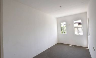 TOP SELLING HOUSE AND LOT! HULUGAN LAMANG!