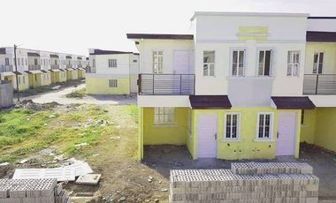 TOP SELLING HOUSE AND LOT! HULUGAN LAMANG!