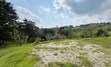 FINCA EN VENTA, MARINILLA VIA EL PEÑOL ANTIOQUIA.