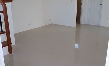 Ravena Townhouse Inner Unit (Ready For Occupancy)