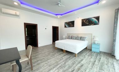 Good deal pool villa 500 meters from Hat Thung Wua Laen Beach Chumphon With very nice decoration fully furnished ready to move in and quiet Easy for t