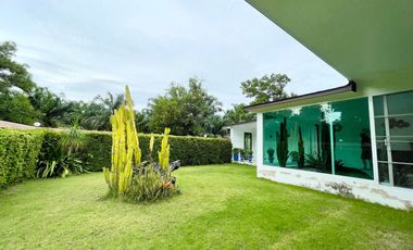 Good deal pool villa 500 meters from Hat Thung Wua Laen Beach Chumphon With very nice decoration fully furnished ready to move in and quiet Easy for t