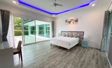 Good deal pool villa 500 meters from Hat Thung Wua Laen Beach Chumphon With very nice decoration fully furnished ready to move in and quiet Easy for t