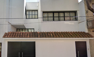 Bonita Casa En Una Exelente Ubicacion Calle Sur # 107 col. infraestructura heroes Churubusco  GSN