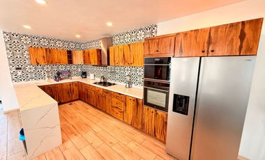 Hermosa Casa DALIA II en Renta con Alberca y Jacuzzi climatizada y vistas panorámicas en Fracc Rancho San Diego en Ixtapan de la Sal EDOMEX
