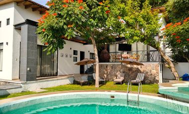 Hermosa Casa DALIA II en Renta con Alberca y Jacuzzi climatizada y vistas panorámicas en Fracc Rancho San Diego en Ixtapan de la Sal EDOMEX