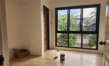 3 Storey Townhouse for sale in San Mateo Rizal near  Quezon City and Marikina City 5 Minutes away for SM Mall