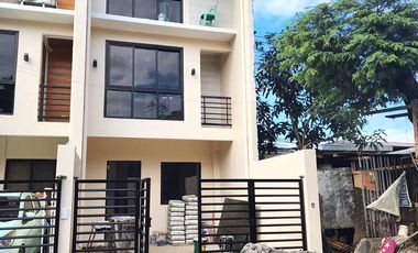 3 Storey Townhouse for sale in San Mateo Rizal near  Quezon City and Marikina City 5 Minutes away for SM Mall