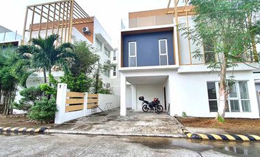 Single Detached 3 Storey House and Lot  for sale in Commonwealth Quezon City