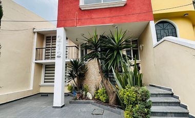 Venta Casa en Fraccionamiento Arboledas San Javier, Pachuca, Hgo.