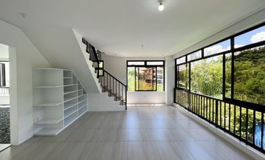 5-Bedroom Golf View Residence in Sun Valley Antipolo • Fretrato ID: FM200