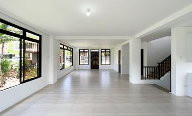 5-Bedroom Golf View Residence in Sun Valley Antipolo • Fretrato ID: FM200
