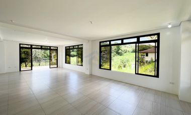5-Bedroom Golf View Residence in Sun Valley Antipolo • Fretrato ID: FM200
