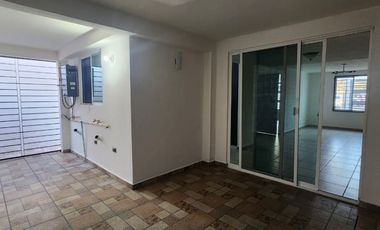 CASA EN RENTA EN CIUDAD DEL CARMEN, CAMPECHE.