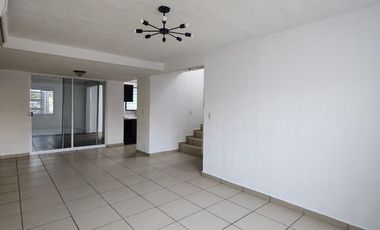 CASA EN RENTA EN CIUDAD DEL CARMEN, CAMPECHE.