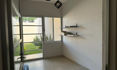 Casa en Venta en Tlaltenango, Cuernavaca, Morelos con 3 Habitaciones