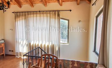 Se vende Parcela con casa en sector Miraflores, Curacavi.