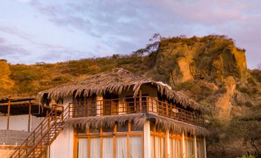 Casa con vista al Mar en Canoas de Punta Sal, Tumbes EXCELENTE INVERSION!