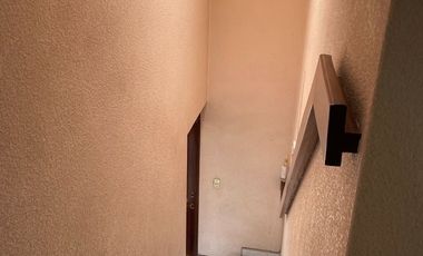 Venta de casa duplex en calle privada en Petrolera Taxqueña, Coyoacán, CDMX