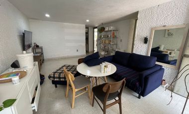 Venta de casa duplex en calle privada en Petrolera Taxqueña, Coyoacán, CDMX