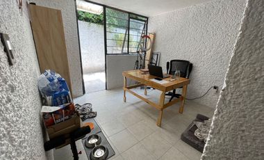 Venta de casa duplex en calle privada en Petrolera Taxqueña, Coyoacán, CDMX