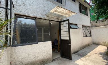 Venta de casa duplex en calle privada en Petrolera Taxqueña, Coyoacán, CDMX