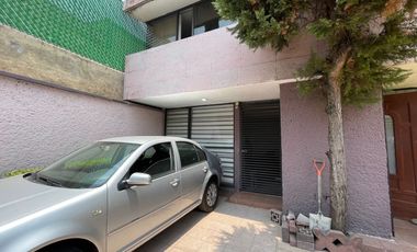 Venta de casa duplex en calle privada en Petrolera Taxqueña, Coyoacán, CDMX