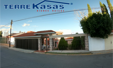 Casa en Venta en Guadalupe, en Privada Lomas de Bernardez