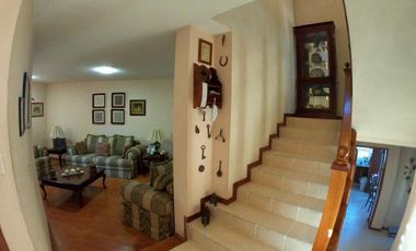 Casa en Venta en Guadalupe, en Privada Lomas de Bernardez