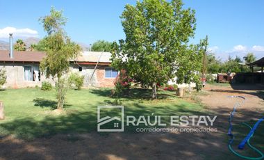 VENDEMOS Casa de campo con extenso terreno de 1.650 mts/2