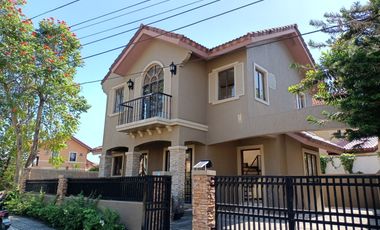 House at Ponticelli Daang Hari