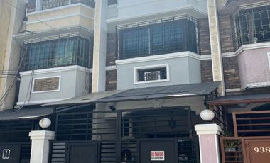 4 Bedroom Townhouse in San Antonio Village | Makati Townhouse for Rent | Fretrato ID:GP042