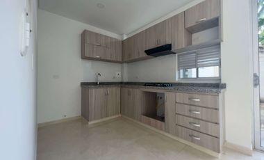 SE VENDE CASA DE DOS PISOS, BARRIO CIUDAD JARDÍN, SINCELEJO