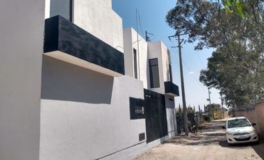 RENTO DEPAS SIN MUEBLES EN COMUNIDAD CORRALEJO CARR SAN MIGUEL A QRO CERCA PRESIDENCIA Y CORREDOR EMPRESARIAL CORRAL DE PIEDRAS