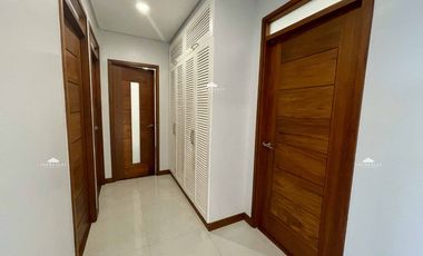 Fully furnished 4 Bedroom 4BR Condo for Sale in Brio Tower, Makati City RUSH SALE!