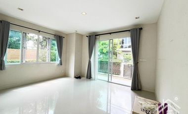 Single house for sale, Habitia Bond, modern style. On the Ratchaphruek location (345) behind the inner corner