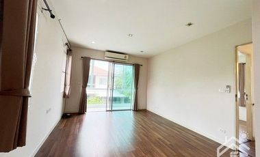 Single house for sale, Habitia Bond, modern style. On the Ratchaphruek location (345) behind the inner corner