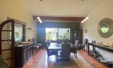 VENDO HERMOSA RESIDENCIA CON 3 HABITACIONES EN PLANTA BAJA, EN LAS FINCAS JIUTEPEC, MORELOS