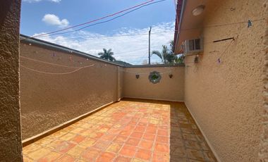 VENDO HERMOSA RESIDENCIA CON 3 HABITACIONES EN PLANTA BAJA, EN LAS FINCAS JIUTEPEC, MORELOS
