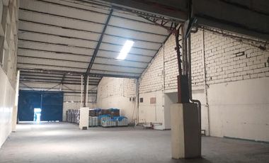 Warehouse for Rent in Paranaque along West Service Rd.  815 SQM