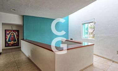 Casa en Venta en Cancun en Residencial Villa Magna con Alberca y Jardín