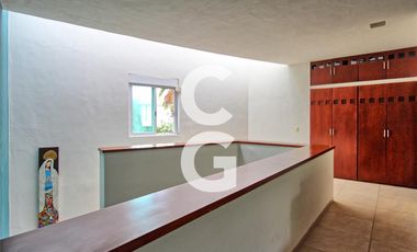 Casa en Venta en Cancun en Residencial Villa Magna con Alberca y Jardín